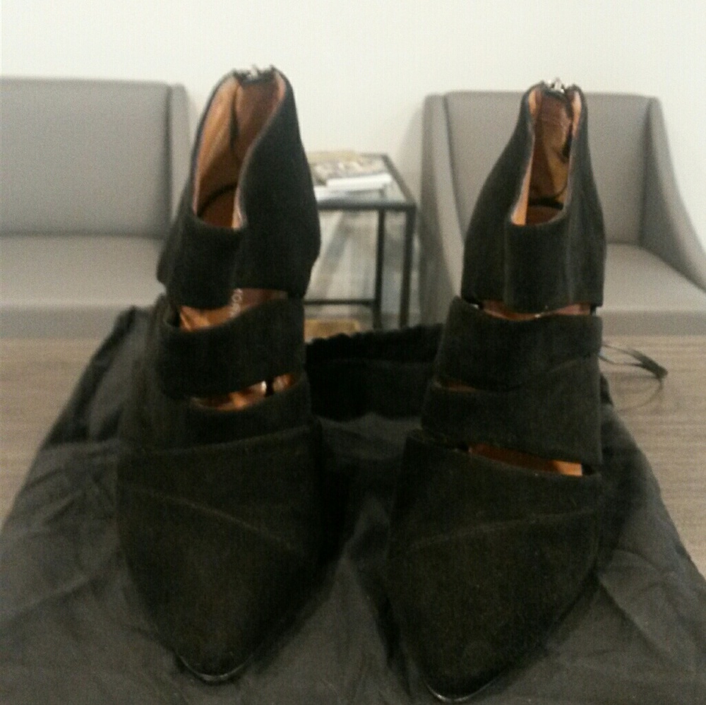 Shoe boot